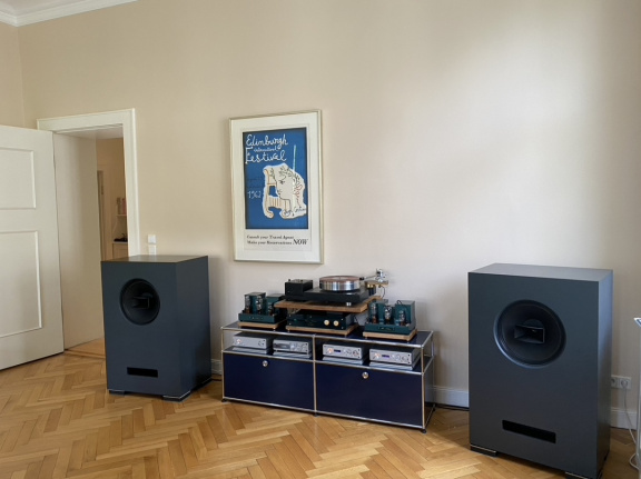 Altec 620 RAL7016 - 13 (3892 Besuche) Altec 620 RAL7016 - 13